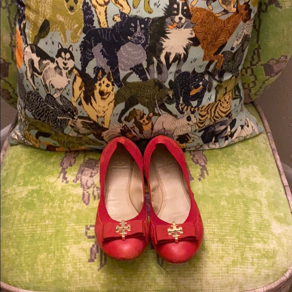 Tory Burch red flats bow 6.5